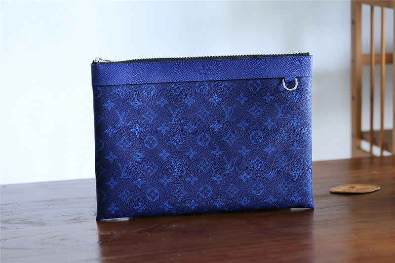 Franco Shops - Louis Vuittons  - 11117