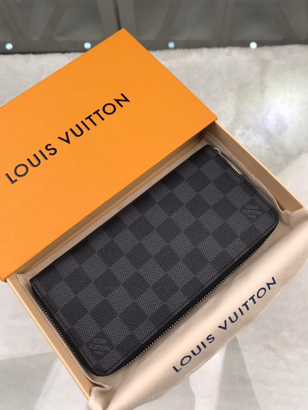 Franco Shops - Louis Vuittons  - 10861