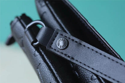 Franco Shops - Louis Vuittons  - 10509