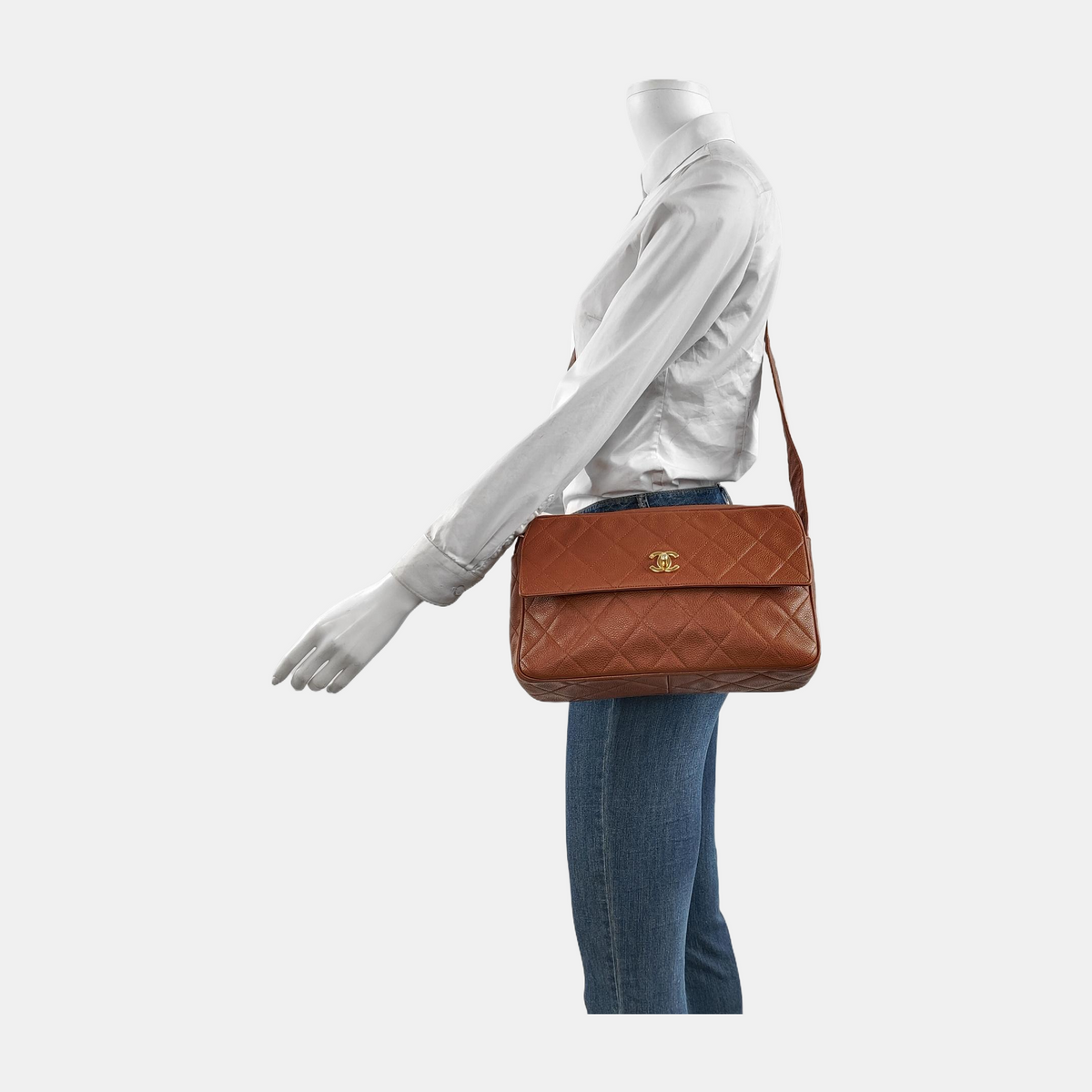 Chanel Camera Crossbody Bag Large Tan Brown Cognac Caviar Leather Gold Hardware 1994-1996