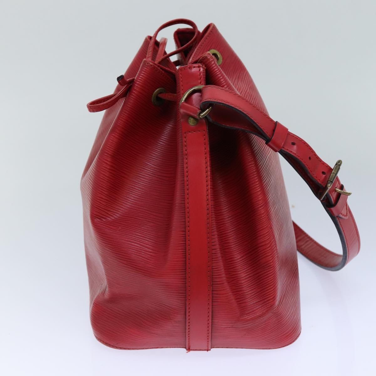 LOUIS VUITTON Epi Petit Noe Shoulder Bag Red M44107 LV Auth 82433