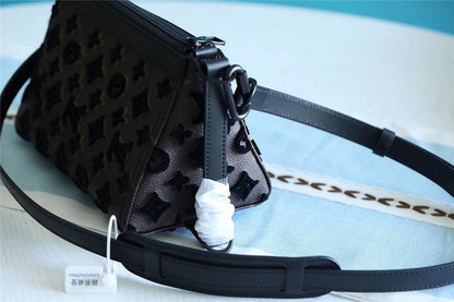 Franco Shops - Louis Vuittons  - 10424