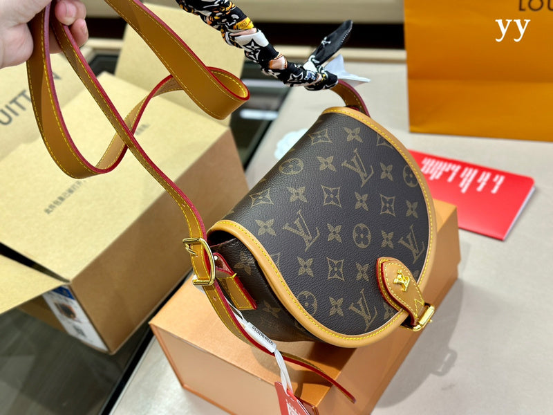 Franco Shops - Louis Vuittons  - 14996
