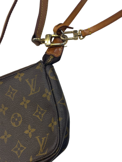 Handbag Luxury Designer By Louis Vuitton  Size: Small