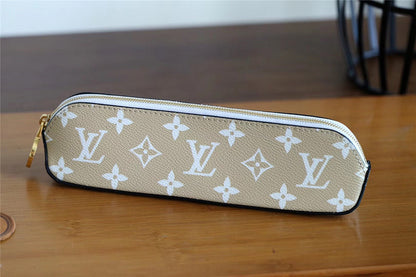 Franco Shops - Louis Vuittons  - 9321