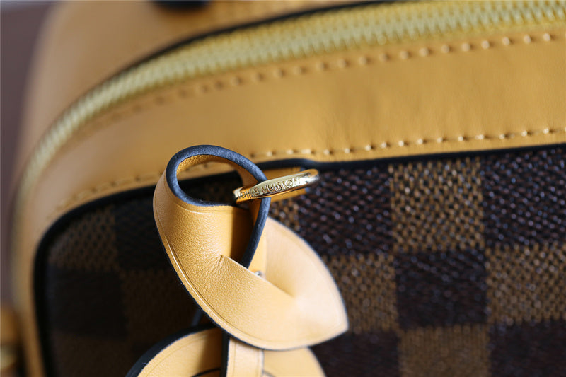 The Franco Shops - Louis Vuittons  - 7889