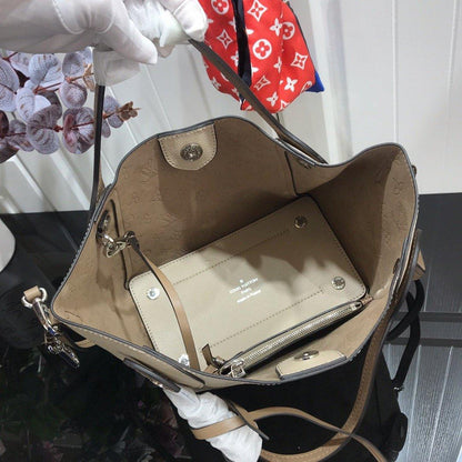 LV HINA PM