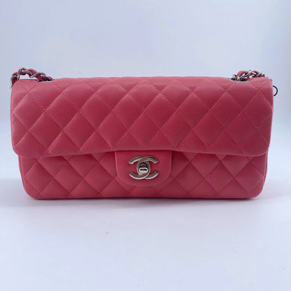 Chanel classic flap bag TWS