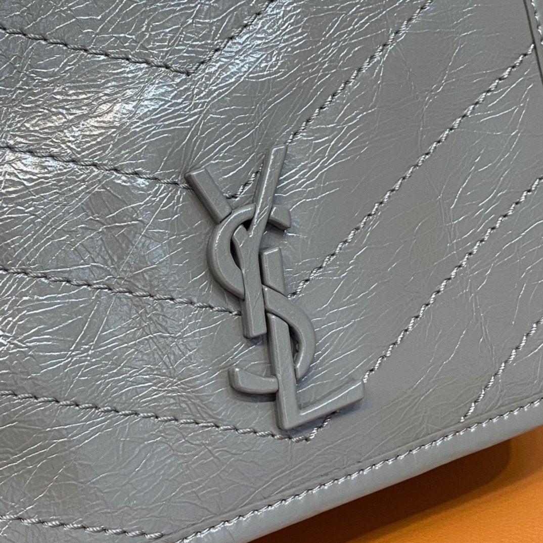 Yves Saint Laurent Niki Wallets On Chain Beige