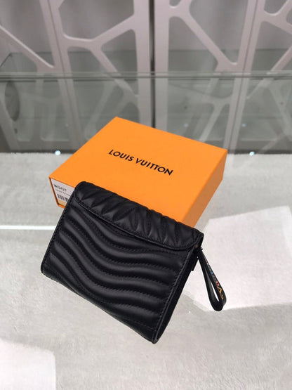 Franco Shops - Louis Vuittons  - 9146