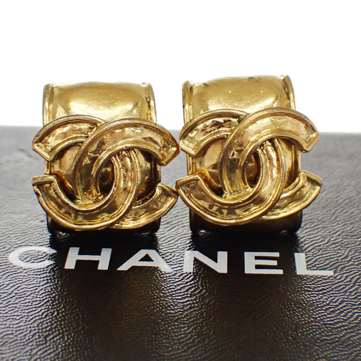 Chanel -