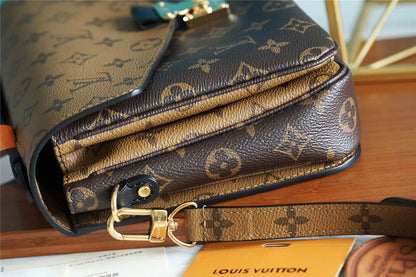 The Franco Shops - Louis Vuittons  - 7679