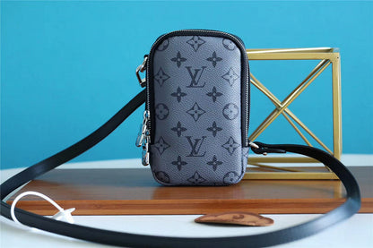 Franco Shops - Louis Vuittons  - 10383