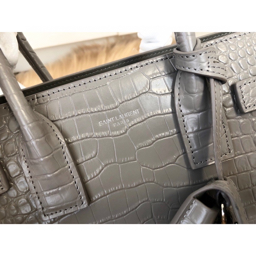 Yves Saint Laurent Sac De Jour Small In-Gray
