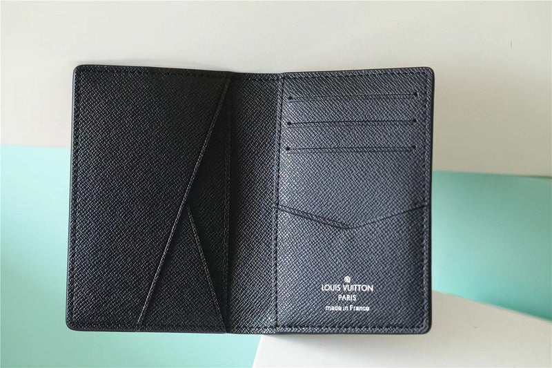Franco Shops - Louis Vuittons  - 10620