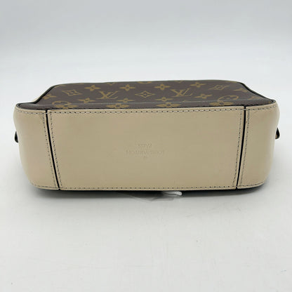 LOUIS VUITTON Monogram Saintonge Creme LA32920