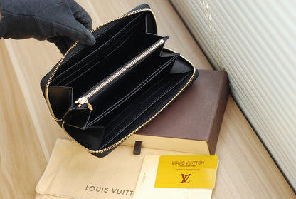Franco Shops - Louis Vuittons  - 9408