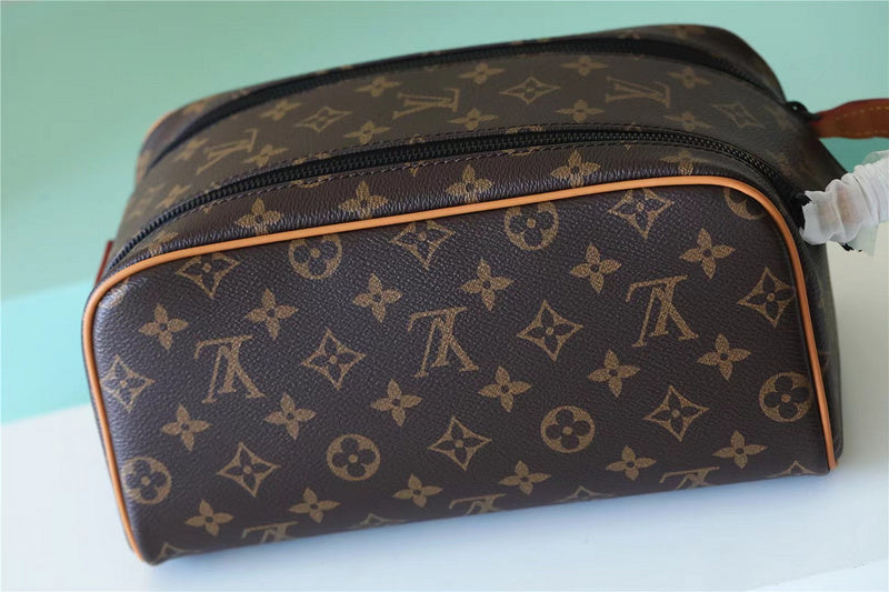 Franco Shops - Louis Vuittons  - 10664