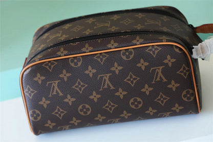Franco Shops - Louis Vuittons  - 10664