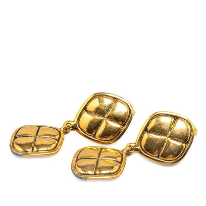 Chanel Quilted Diamond Shaped Drop Earrings  Metal Earrings in Good condition