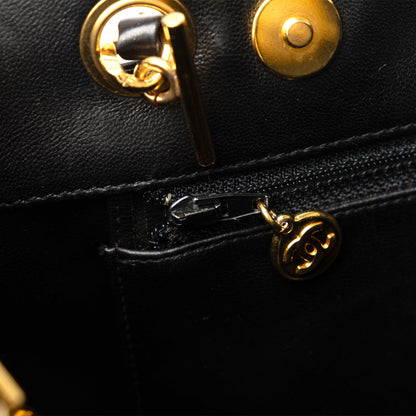 CHANEL Handbags Classic CC Shopping