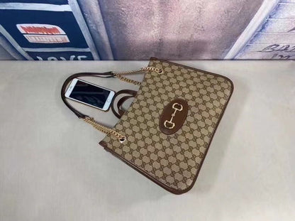 GC106  13.78x10.63x4.72 inch
