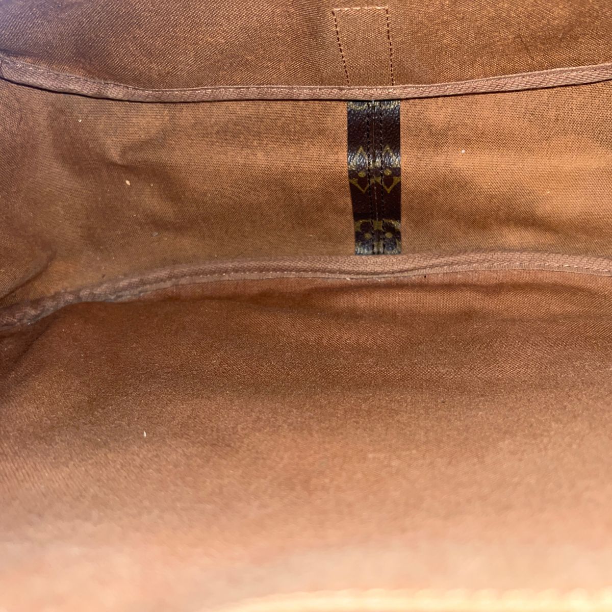 Louis Vuitton Saumur 35 in Monogram Canvas