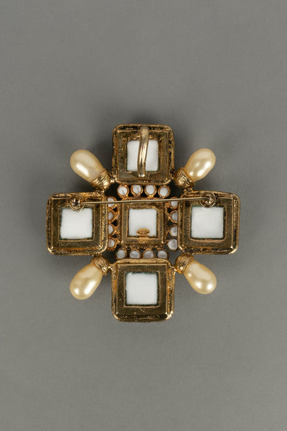 Collier croix Chanel