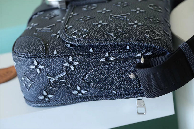 Franco Shops - Louis Vuittons  - 9993