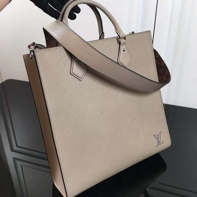 The Franco Shops - Louis Vuittons  - 12027