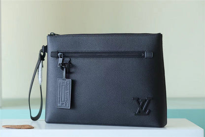 Franco Shops - Louis Vuittons  - 10692