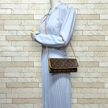 Louis Vuitton Monogram  Monogram Shoulder Bag
