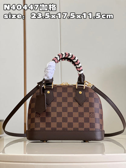 Franco Shops - Louis Vuittons  - 15771