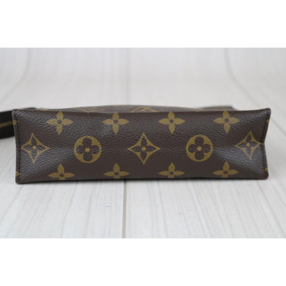 Rank SA ｜    LV Monogram Truest Wallet 19 Pouch ｜090508