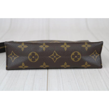 Rank SA ｜    LV Monogram Truest Wallet 19 Pouch ｜090508