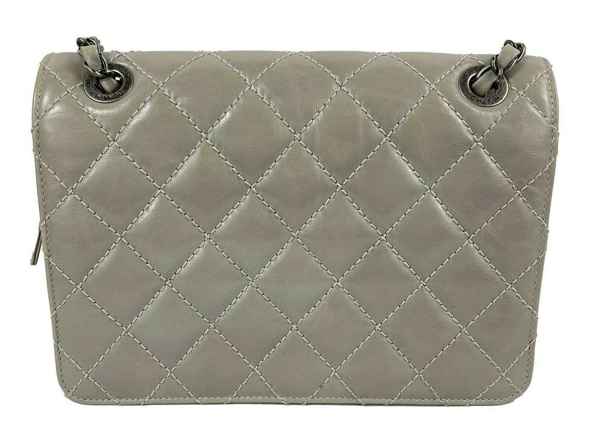 CHANEL - Glazed Calfskin Quilted Medium Day Trip New Bag - Crossbody