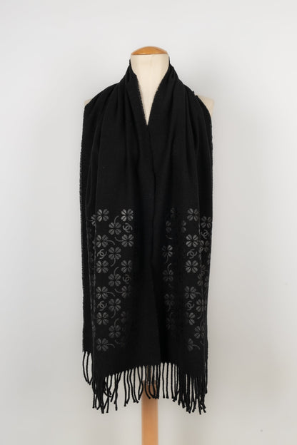 Echarpe en cachemire Chanel
