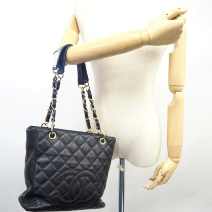 Chanel Shopping
