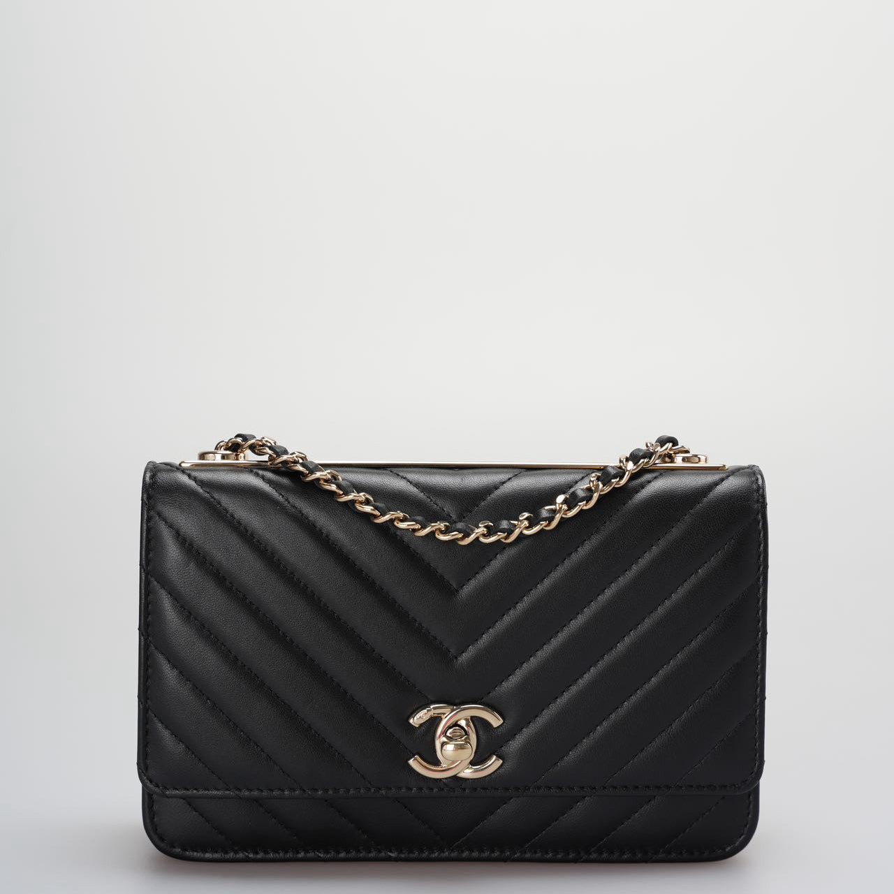 Chanel Lambskin Chevron Quilted Trendy CC Wallet On Chain Woc In Black
