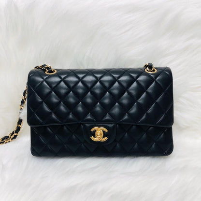 Classic Double Flap M/L Lambskin with GHW