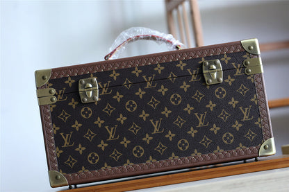 Franco Shops - Louis Vuittons  - 9513