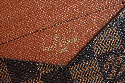 Franco Shops - Louis Vuittons  - 10843