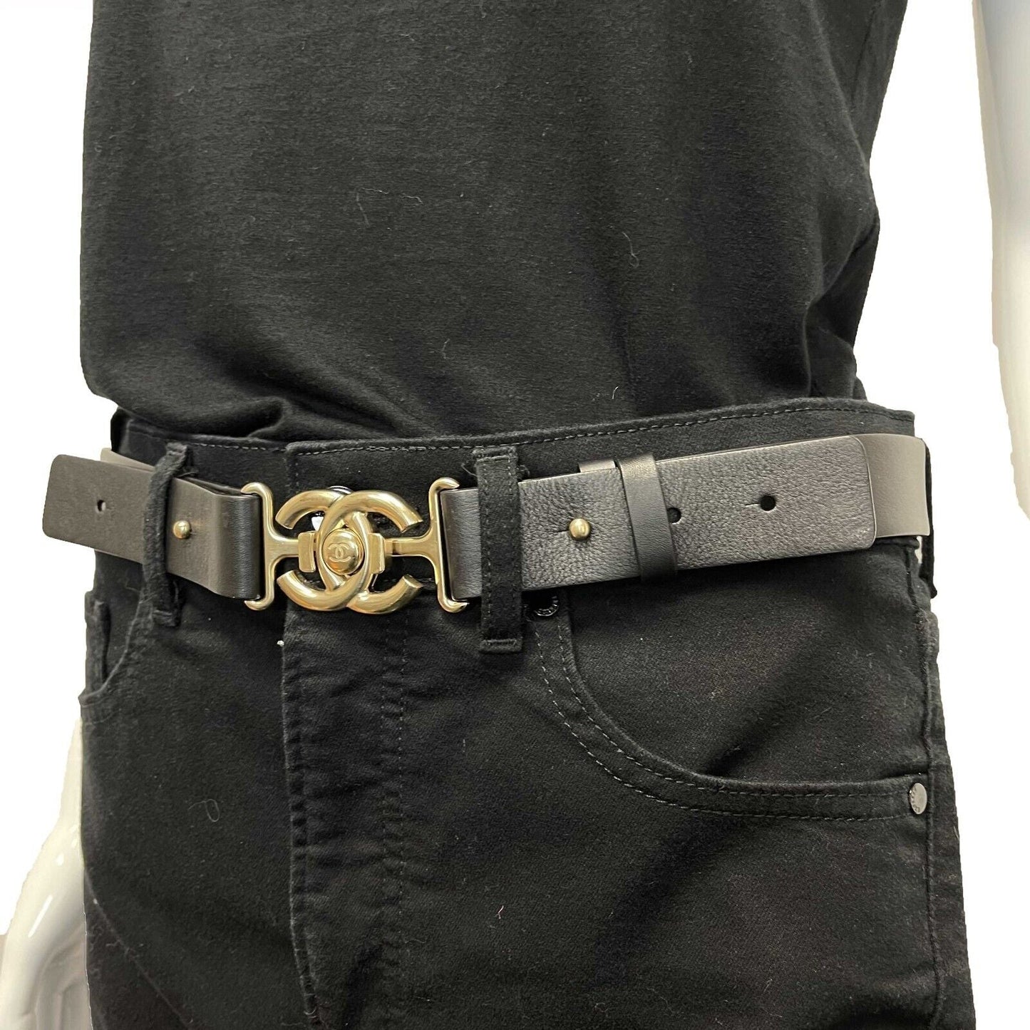 Chanel Belt CC Turnlock Circle Leather Belt Black /