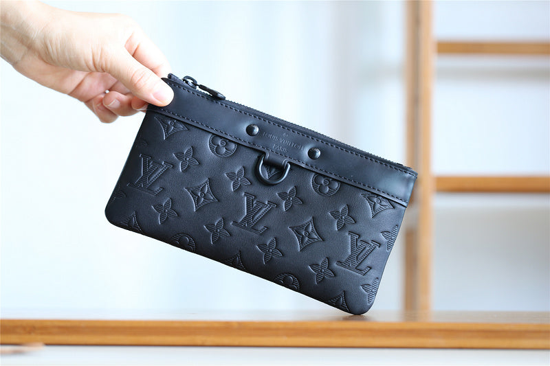Franco Shops - Louis Vuittons  - 9262
