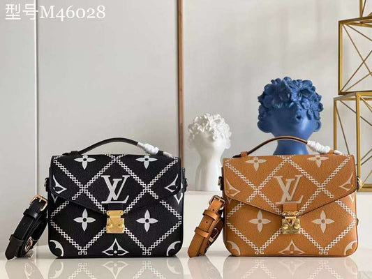 The Franco Shops - Louis Vuittons  - 12115