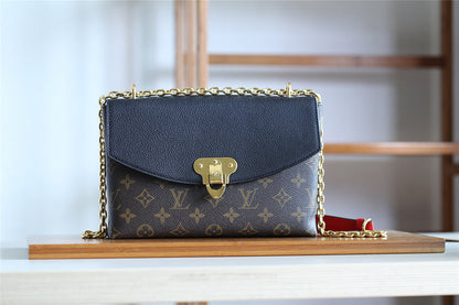 The Franco Shops - Louis Vuittons  - 7827