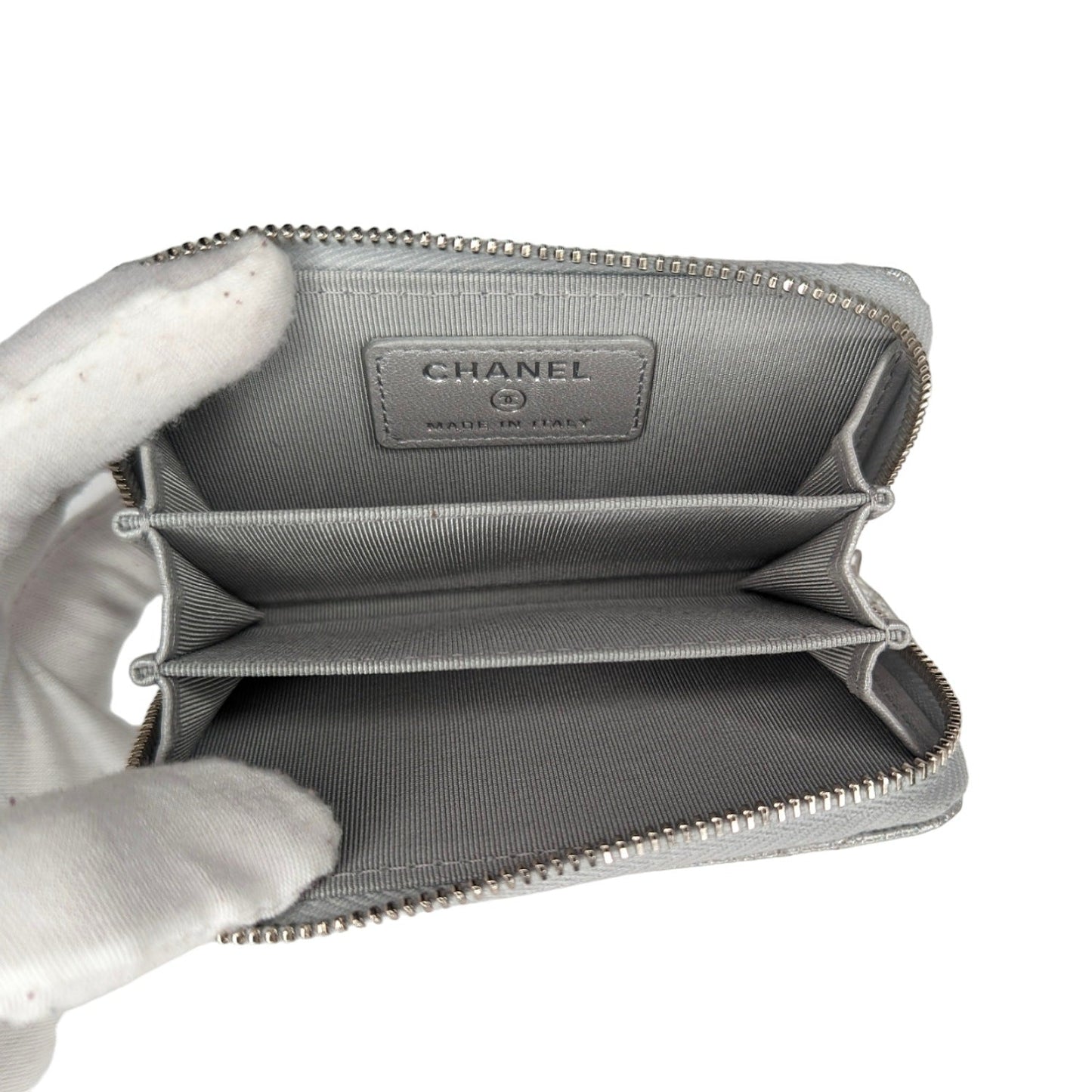 Chanel Metallic Silver Caviar Quilted Zip Coin Purse Wallet