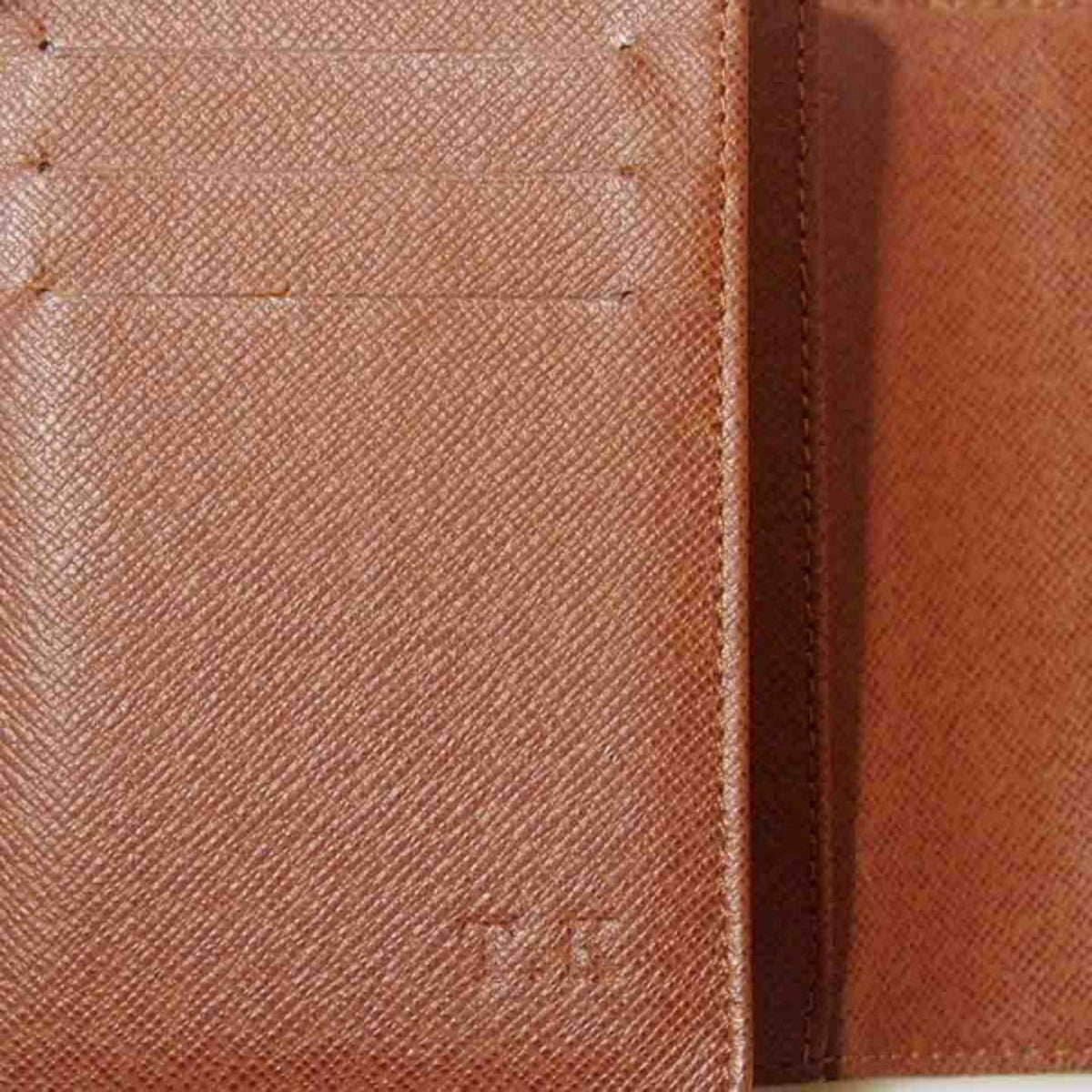 LOUIS VUITTON Koala Wallet