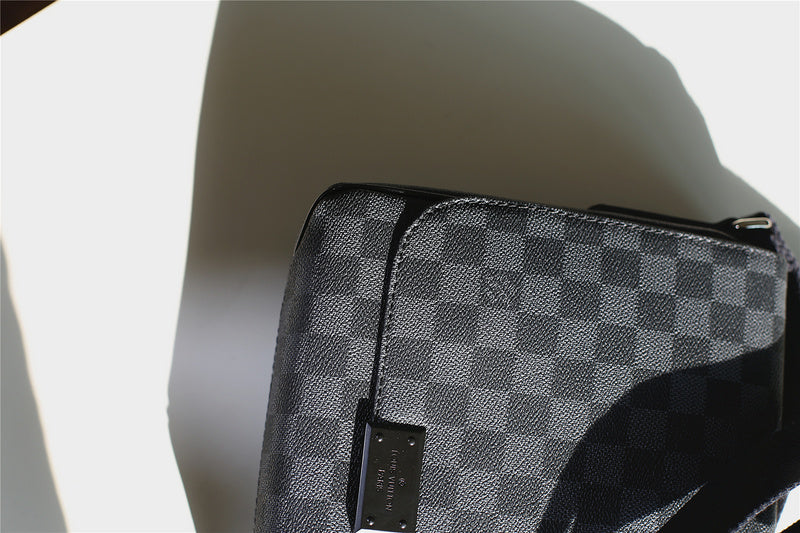 Franco Shops - Louis Vuittons  - 10415