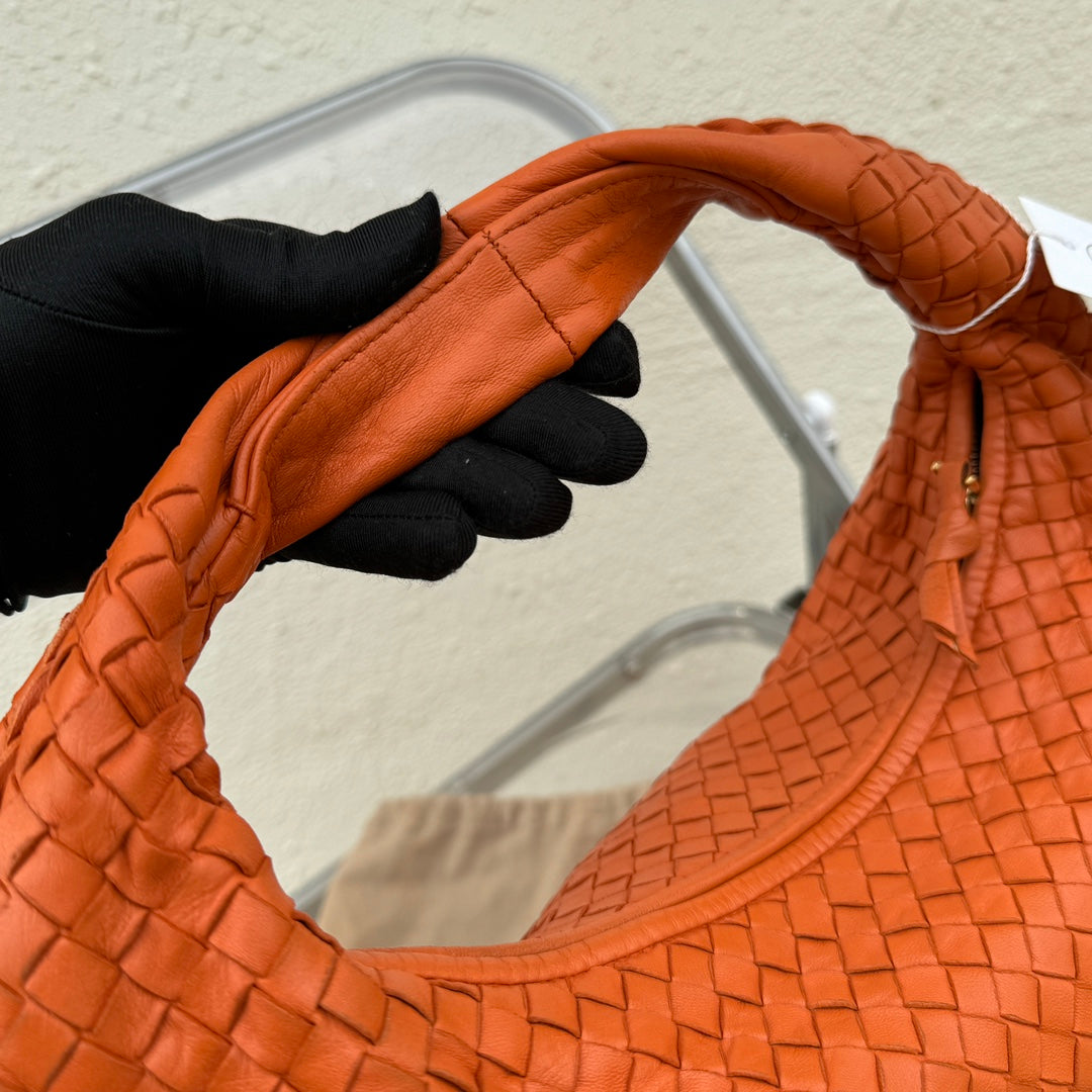 Bottega Veneta Veneta Hobo Medium 40cm Lambskin Leather Orange
